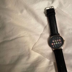 Watch (not sure if works with battery)